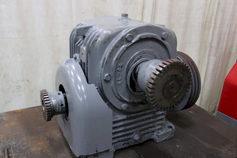 CONE DRIVE TEXTRON GEAR BOX: STOCK #52042
