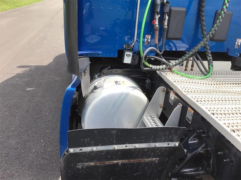 2023 Peterbilt 579 1XPBDP9X9PD854346