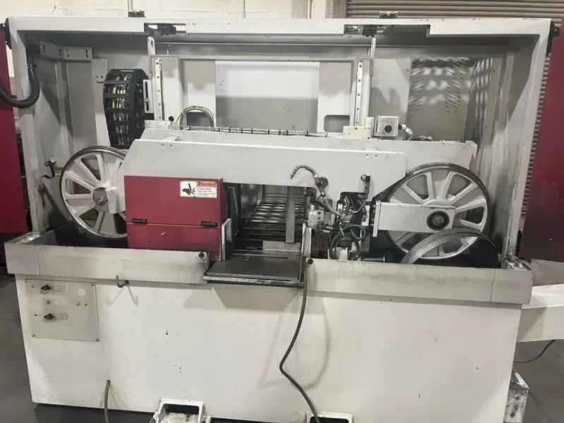 USED BEHRINGER 11.8" X 10.2" DUAL POST AUTOMATIC BANDSAW MODEL HBE 261A, Year: 2018
