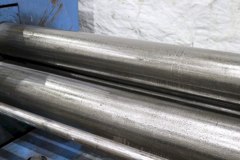 8' X 3/16" MONTGOMERY HYDRAULIC PLATE BENDING ROLL: STOCK #72775