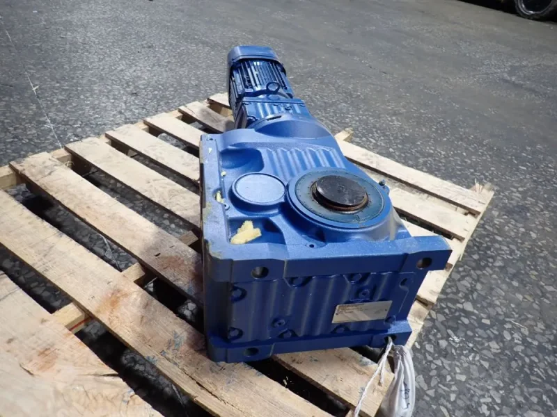 SEW EURODRIVE 2 HP GEAR DRIVE  -  KA87B/A