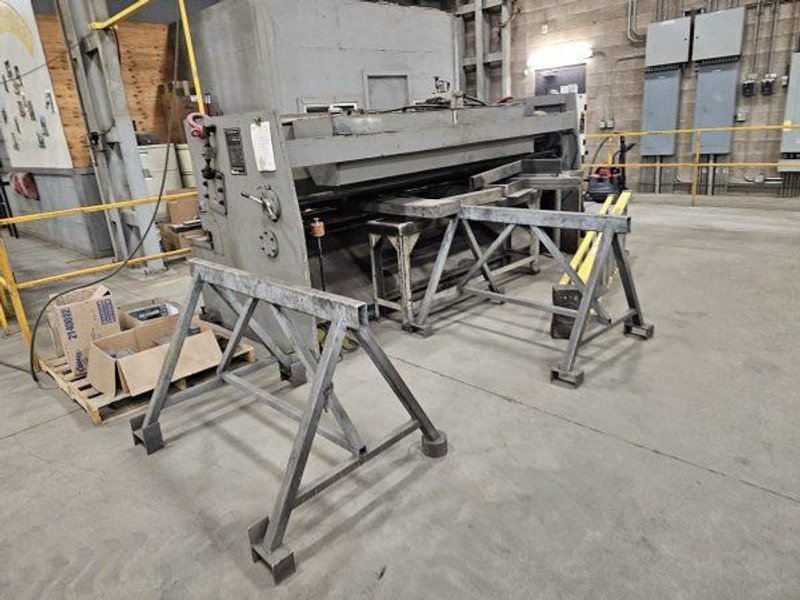 10&#039; X 1/4&quot; MASTEEL MSH-10250 HYDRAULIC SHEAR. STOCK #1005825