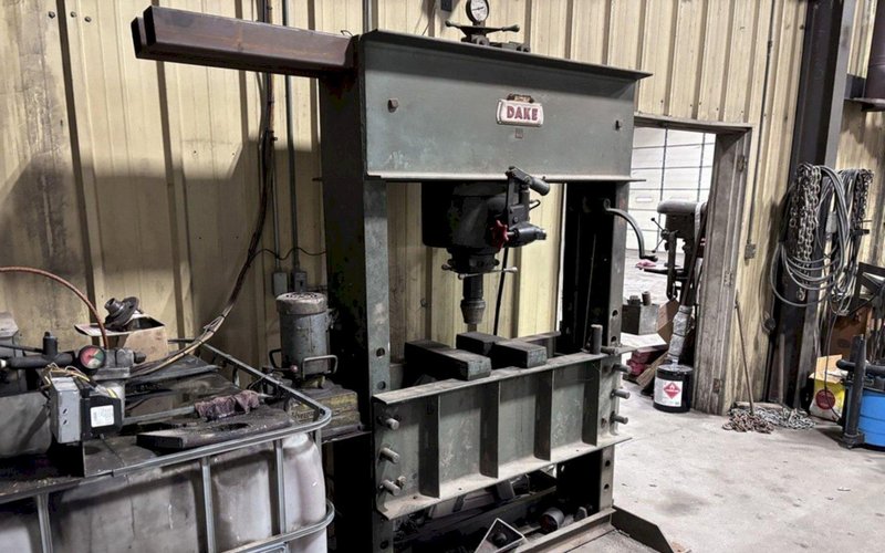 125 TON X 48&quot; DAKE H-FRAME HYDRAULIC PRESS: YOBRO #24587