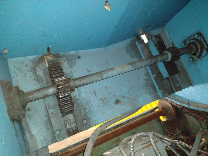 6,000 LBS x 42" BRANER POWERED COIL UPENDER FLIPPER: STOCK # 4393