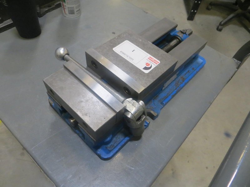 Kurt D-688 6&quot; Vise with Steel Jaws and Handle- Auction Item