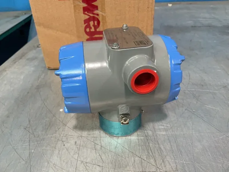 Honeywell 0-45 Mv Temperature Transmitter - Stt750-s-0-a-ahc-11s-a-30a0-00-0000