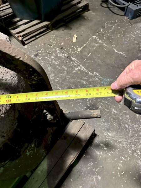 Modern 28&quot; geared lip pour ladle, 28&quot; diameter x 28&quot; deep