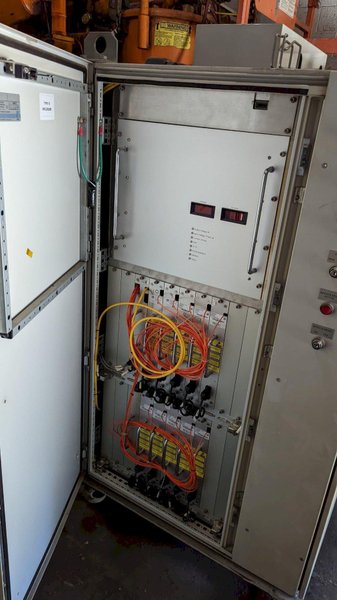 IPG Photonics YLS-5000-S2 5000W Dual Head Output Fiber Laser Welder, 2012 – Seifert 600W Chiller,  2 Sets Of Brand New Cables