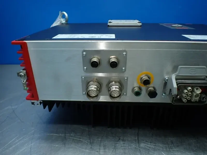 SEW EURODRIVE SERVO DRIVE/POSITION CONTROLLER  -  PHC21A-A040M1-E31A-00