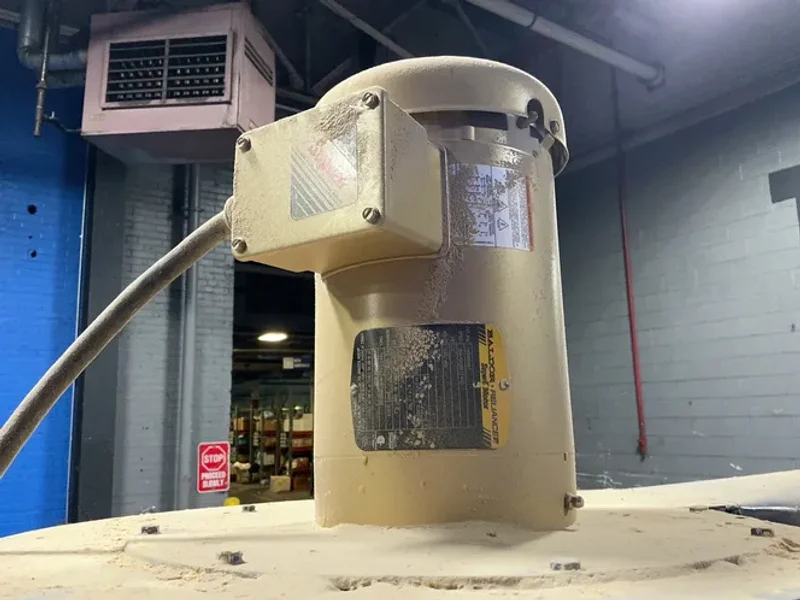 DONALDSON 18” X 23” X 18” DUST COLLECTOR  -  19