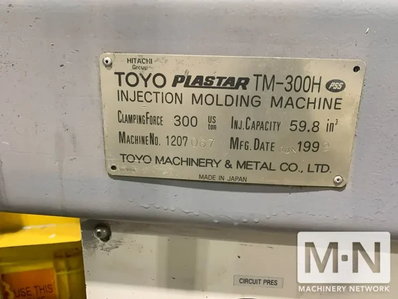300 TON 32.8 OZ TOYO MODEL TM-300H INJECTION MOLDING MACHINE MFG 1999