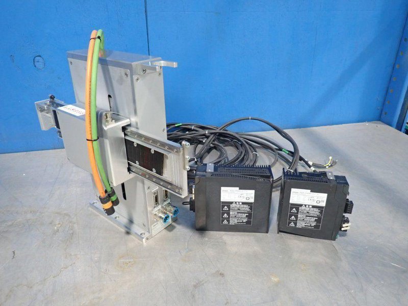 OMRON LINEAR ROBOT  -  R88L-ES-PM-C110-B250-0001