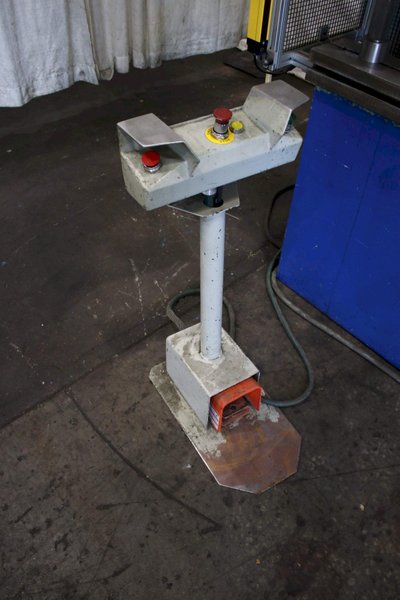 Darley 80-Ton x 100&quot; Hydraulic Brake