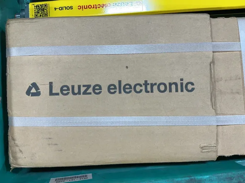 Leuze Electronic Safety Light Curtain System - Sd4r30-1350e