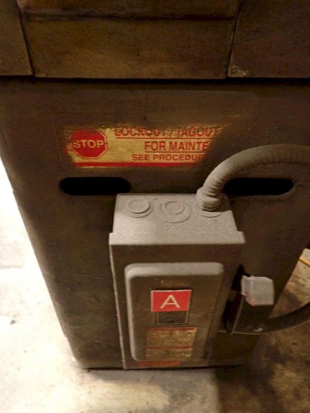 KO LEE MODEL #BA 960 TOOL AND CUTTER GRINDER: YOBRO #24259