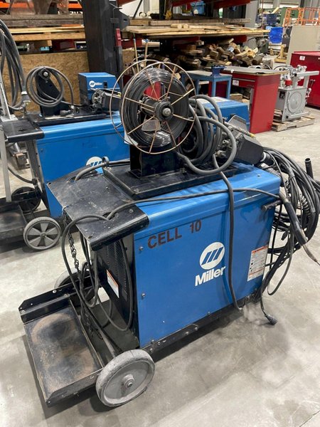 MILLER DELTAWELD 302 ARC WELDER USED