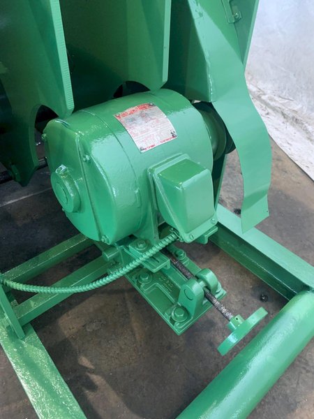 4,000 LB X 16" DURANT 4816CO MOTORIZED COIL CRADLE. STOCK # 0957623