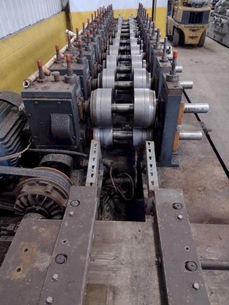 12 STAND X 2.5&quot; ARDCOR/ROLL KRAFT MODEL F-10 ADJUSTABLE WIDTH STUD ROLLFORMER