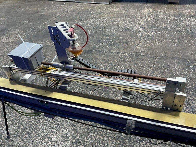 DORNER 4”X250”, 3/8 HP 3200 SERIES FLAT BELT CONVEYOR WITH LUBRICATORS ASSEMBLY  -  320M042100D1301