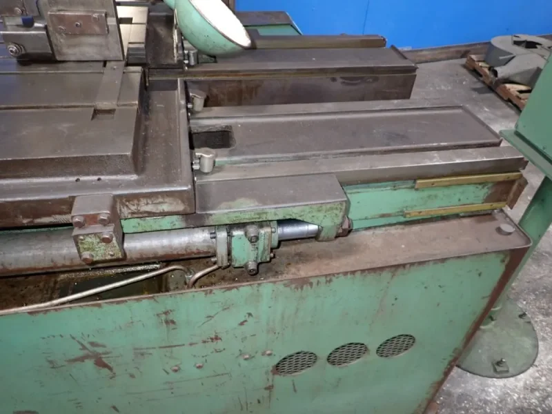 DOALL 26" THROAT VERTICAL BAND SAW  -  2624-4