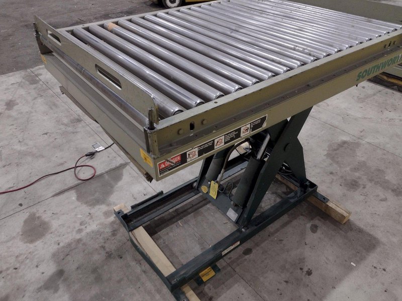 3800 LBS X 60" X 42" SOUTHWORTH MODEL #LS4-36 HYDRAULIC SCISSOR LIFT TABLE WITH ROLLER TOP, 110 VOLT: STOCK #20885