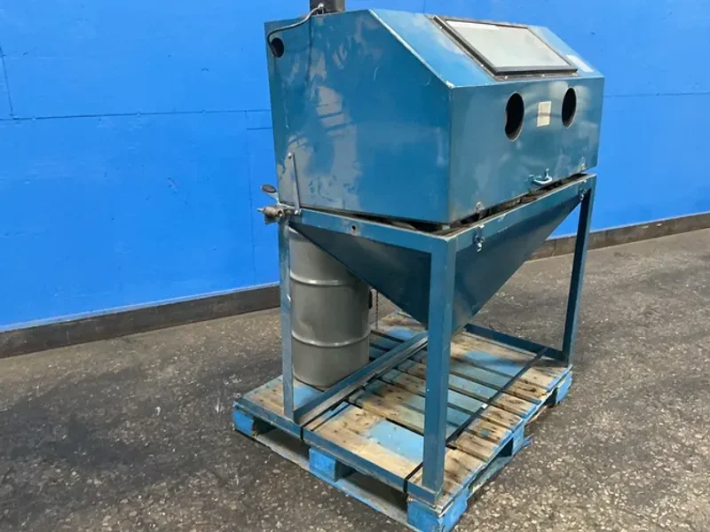 46”x25” Abrasive Blast Cabinet