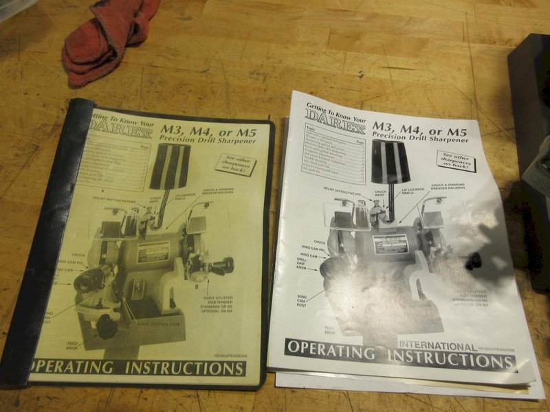 Darex M5B Drill Bit Sharpener &amp; 1/2&quot; &amp; 3/4&quot; Chucks w/ Pedestal Stand- Auction Item