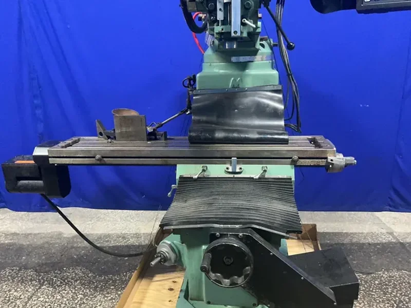 SOUTHWESTERN INDUSTRIES 10” x 50” VERTICAL MILL   -  TRAK K3SX