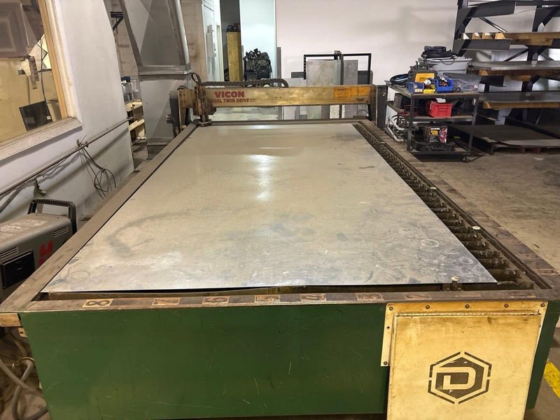 5×10 Vicon Dual Twin Drive Plasma Table, 2000 – 60 Amp Hypertherm Powermax 1000 G3 Series