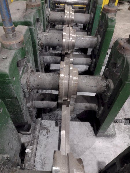 4 STAND x 2&quot; ARBOR X 13&quot; ROLLSPACE YODER MODEL #M2 ROLLFORMER: STOCK #23569