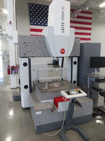 Leitz PMM-Xi 8.10.6 Fixed Bridge/Moving Table Coordinate Measuring Machine (CMM), B4s Controller, 10-Station Stylus Rack, Grid Plate, Rotary Table