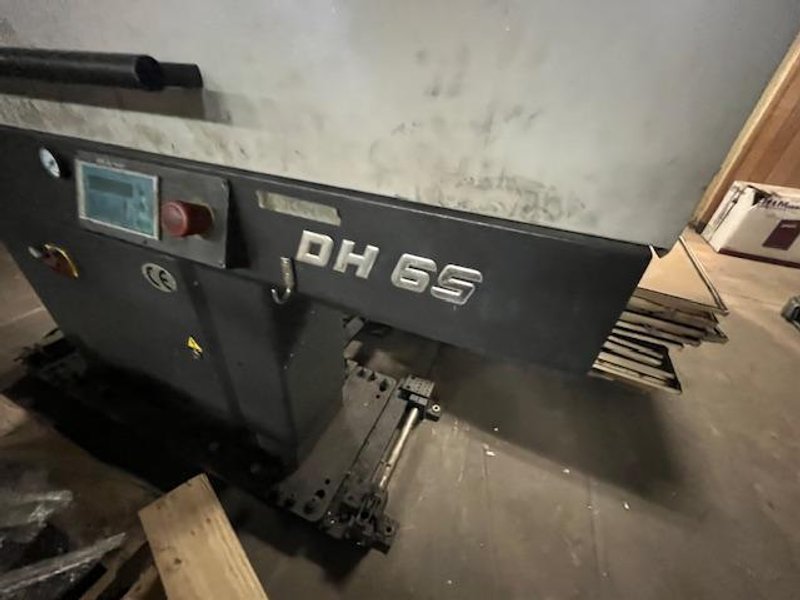 MTA DH65 Automatic Bar Feeder STOCK# 4035