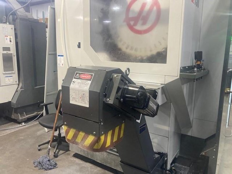 Haas UMC 750 5-Axis CNC VMC, 2018 – Probing, Thru-Spindle Coolant, 12K Spindle, High Speed Machining