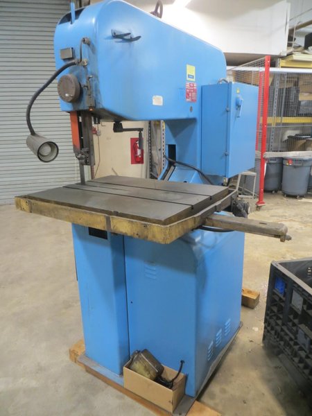 DoAll 3613-1 Vertical Band Saw, 36&quot; Throat, 30-1/2&quot; x 24&quot; Table, Work Light- Auction Item