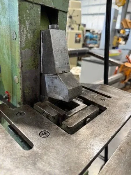 PEDDINGHAUS 50 Peddiworker 50 Ton Hydraulic Ironworker#7568