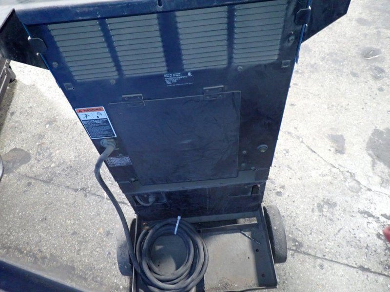 MILLER ELECTRIC 400 AMPS WELDER  -  SYNCROWAVE 350 LX