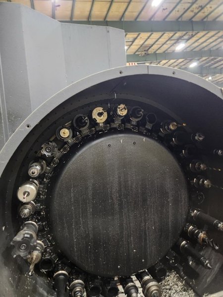 Hyundai Wia KF5600II VMC, 2022 – Under Power, Tooling Included, 113 Hours