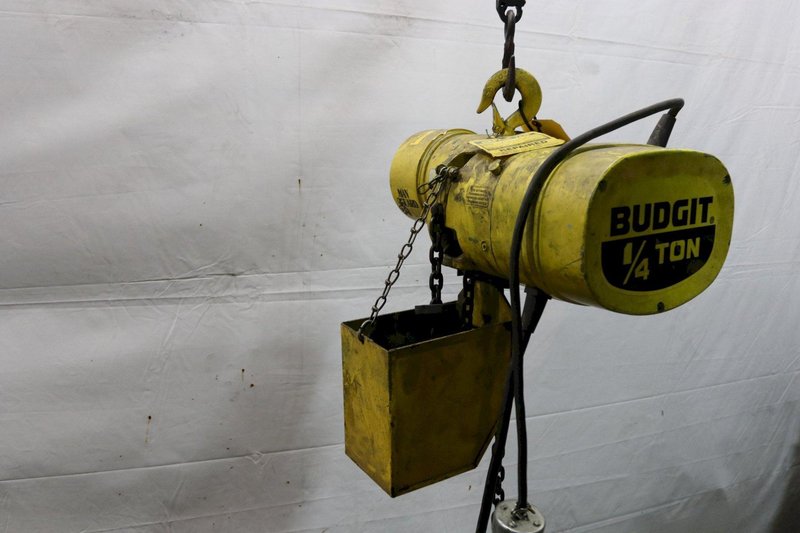 1/4 TON BUDGIT ELECTRIC POWERED CHAIN HOIST:  STOCK #11995