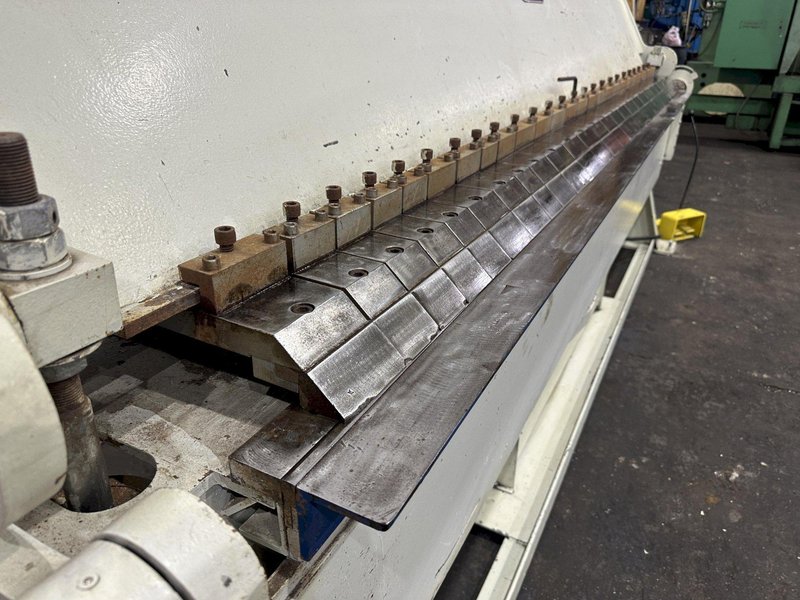 10' X 14 GA BIRMINGHAM HYDRAULIC BOX &amp; PAN FINGER BRAKE: STOCK #77932