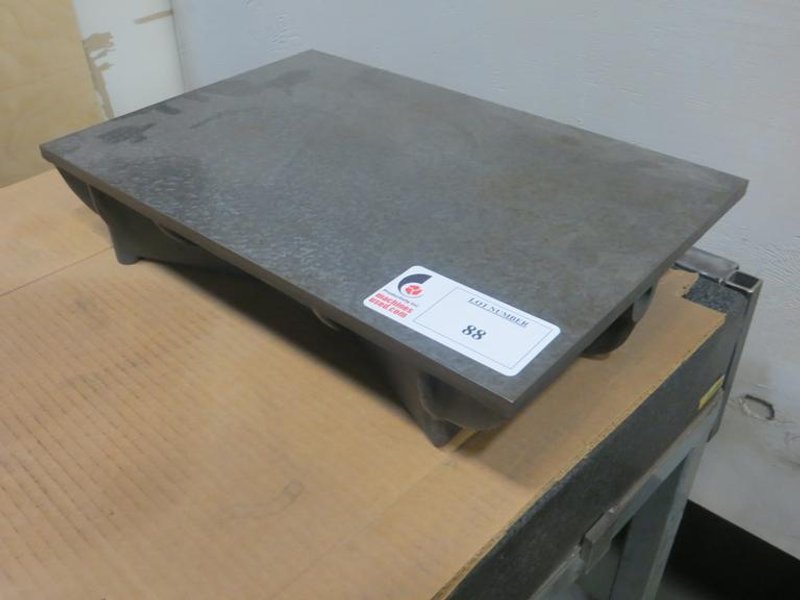 Cast Iron Surface Plate 18&quot;x12&quot; - Auction Item