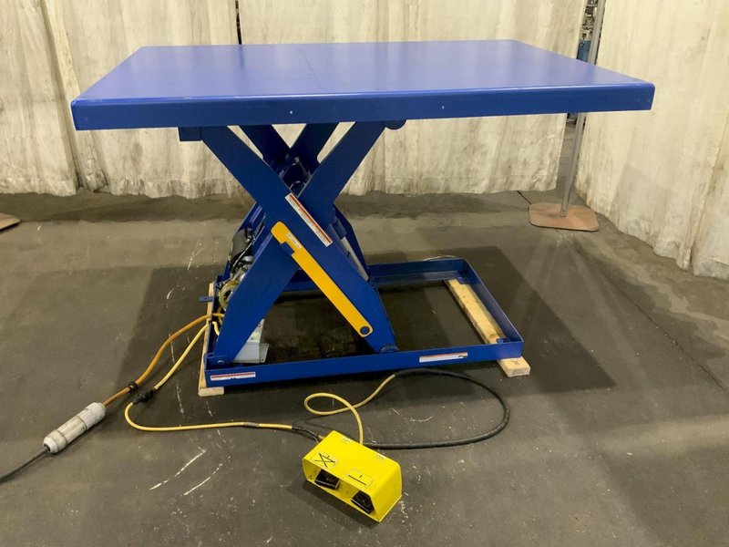 3000 LB BISHAMON MODEL L3K-TT HYDRAULIC SCISSOR LIFT TABLE STOCK #81317