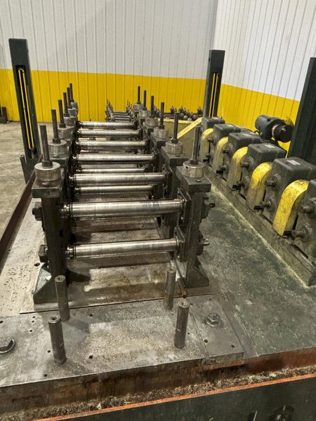 6 STAND X 2&quot; YODER MODEL Q-150 U JOINT DRIVE RAFTED ROLLFORMER, W/ 7 RAFTS &amp; 42  STANDS: STOCK #22634