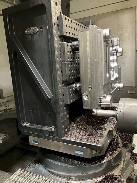 Makino A-92 (2) Pallet Horizontal  Machining Center