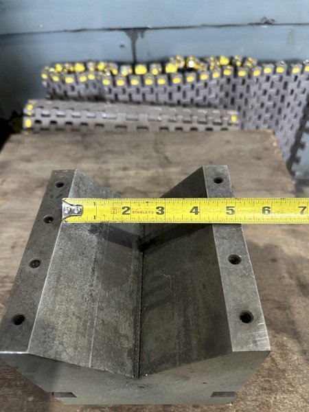 4-3/8&quot; SUBURBAN TOOL V-BLOCK 90 DEGREE SET. STOCK # 0255524