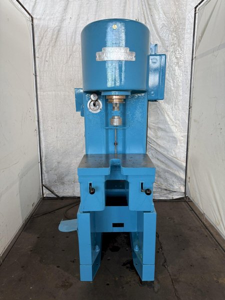 8 TON DENISON FG8C02 C-FRAME HYDRAULIC PRESS. STOCK #0255924