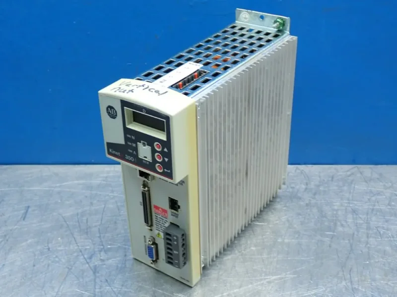 ALLEN BRADLEY 1.0KW, 2.0A OUTPUT, 2.7A INPUT KINETIX SERVO DRIVE  -  2097-V34PR3-LM