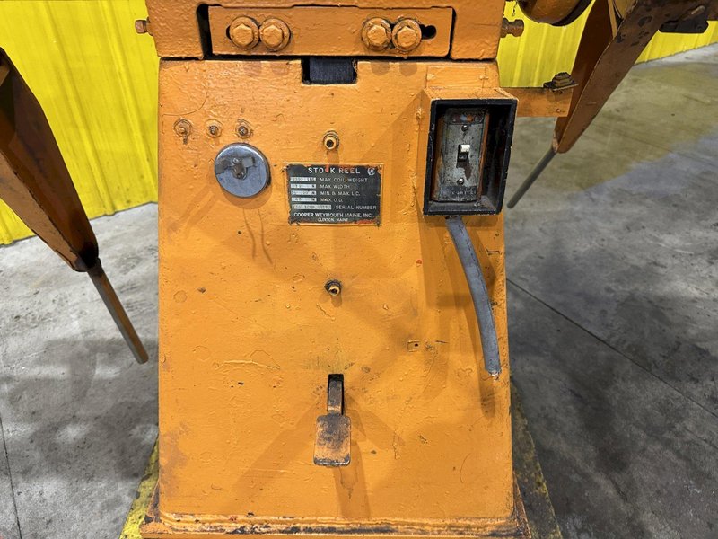 2500 LBS X 12&quot; COOPER WEYMOUTH DOUBLE END PULL-OFF COIL REEL UNCOILER: STOCK #22618