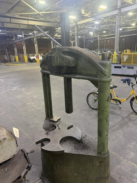 GREENERD #32 TWIN POST MANUAL ARBOR PRESS: YOBRO #25234
