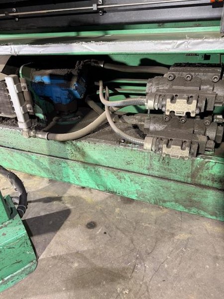 175 Ton x 12′ Accurpress 717512 Press Brake, 1992