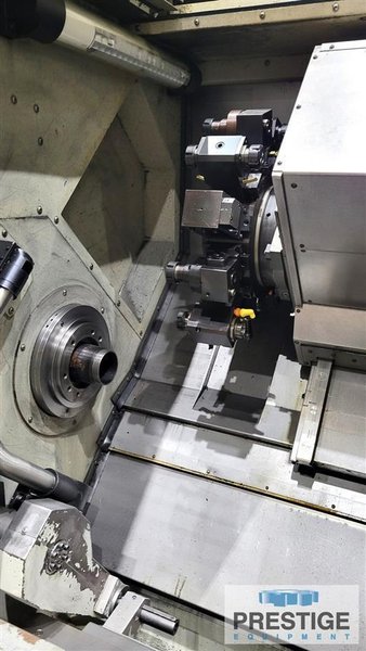 Lathes CNC Three Axis Or More